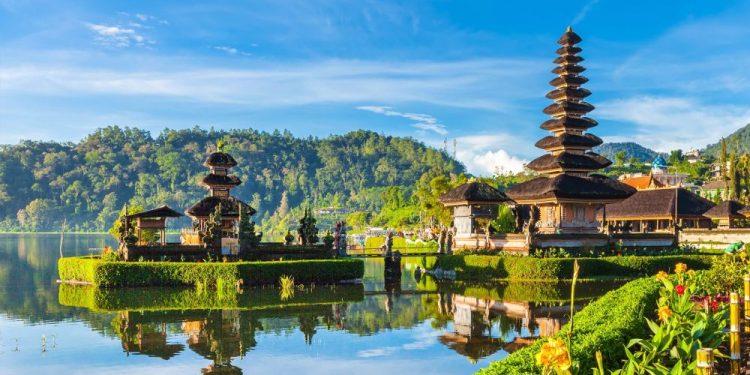 Indonesia Could Boost Tourism by Adopting “Use It or Lose It” Policy for Landholders, Says Australian Billionaire Developer Indonesia Could Boost Tourism by Adopting “Use It or Lose It” Policy for Landholders, Says Australian Billionaire Developer